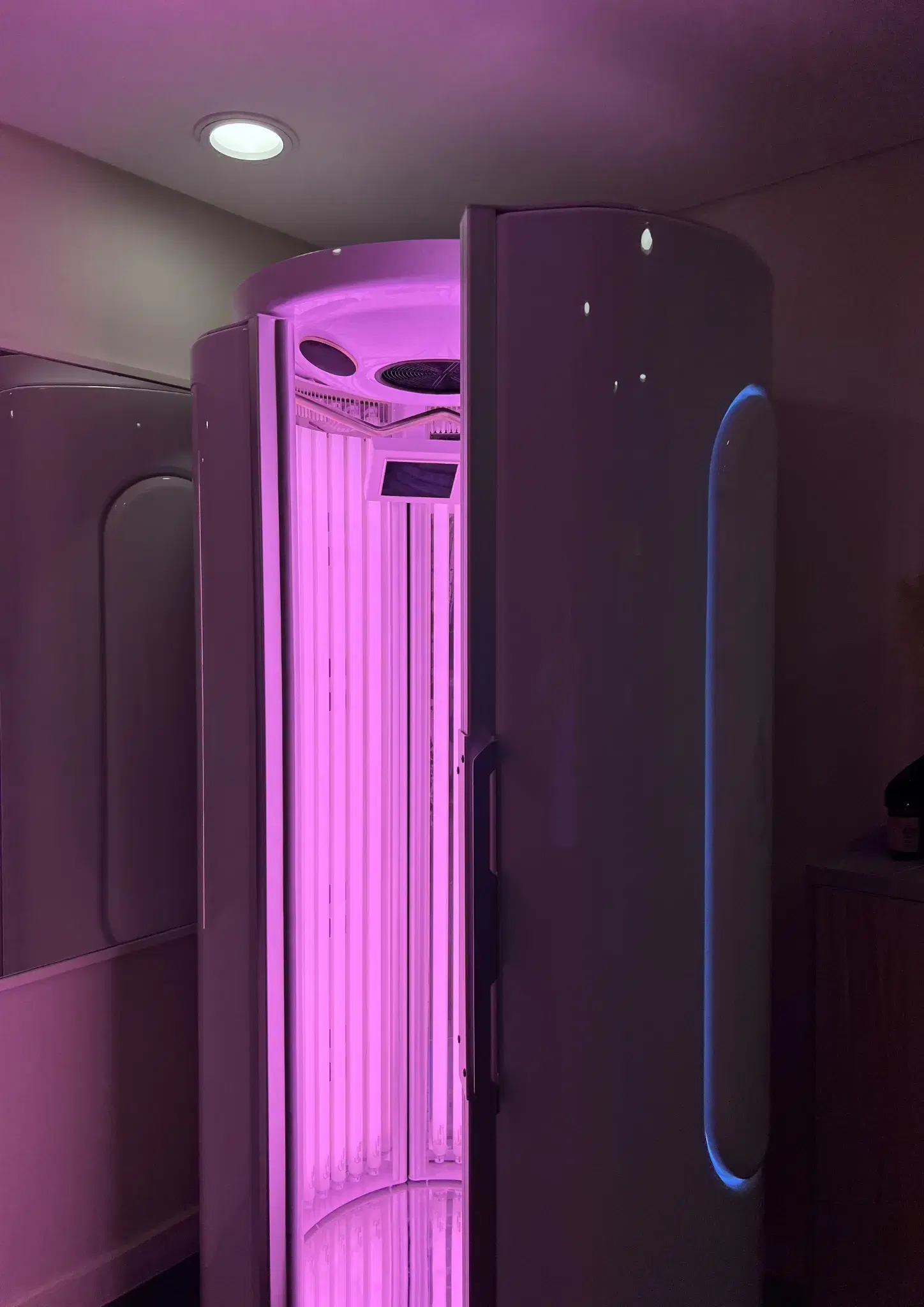 Recovery light therapy at WellNest